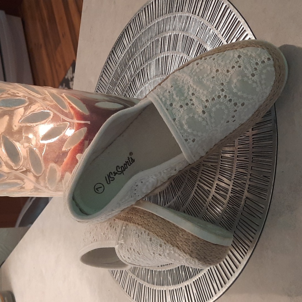 Eyelet Flats sz.7 - Picture 4 of 4